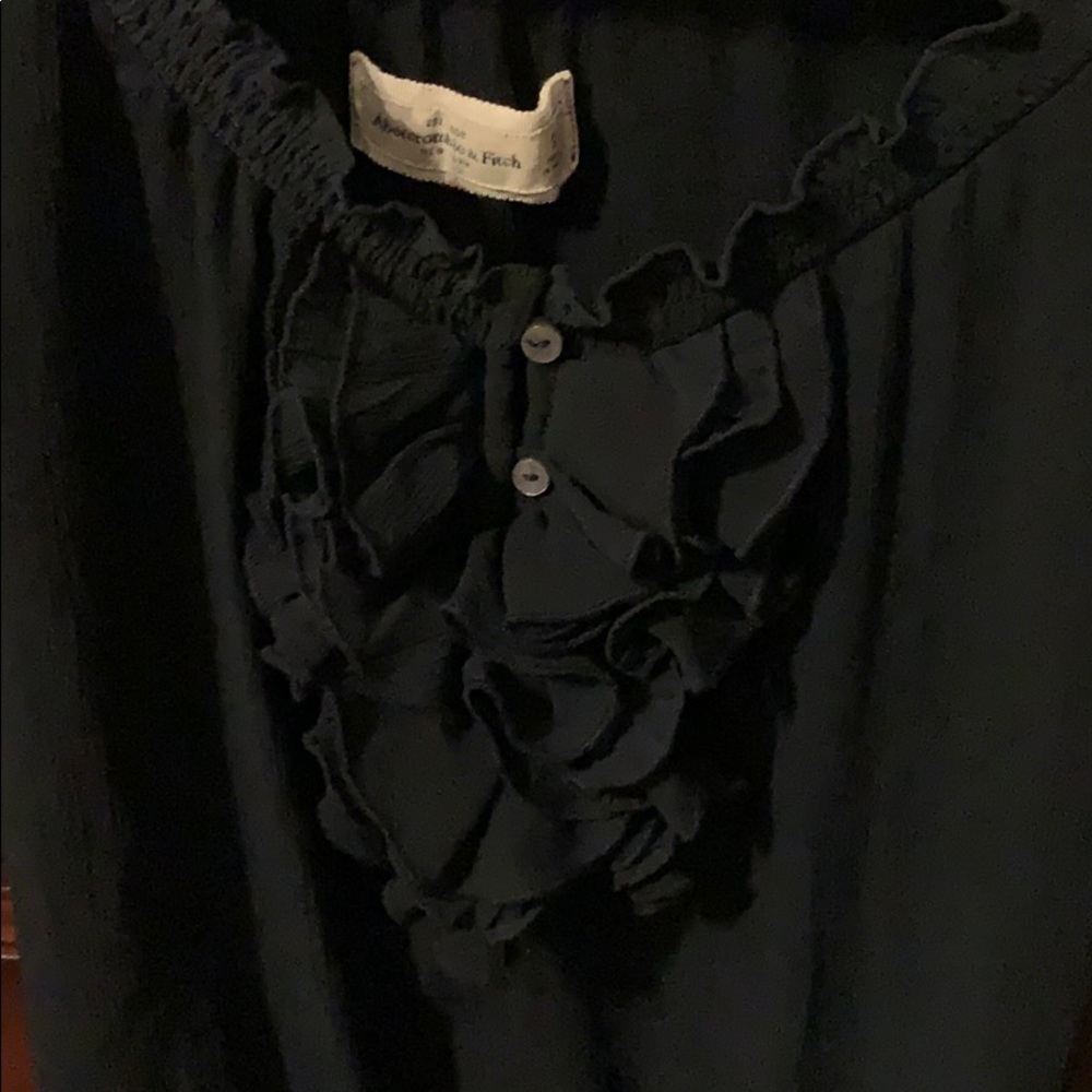 A &F Ruffled Blouse - Picture 2 of 3